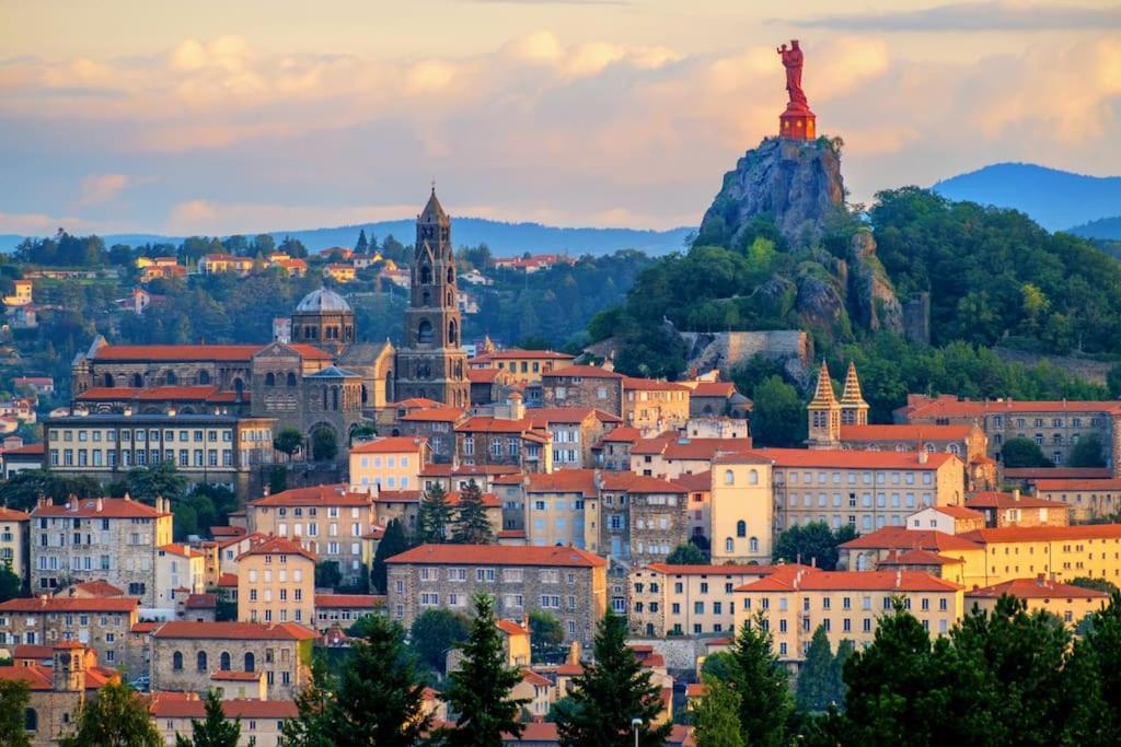 Le Lagon Bleu - Appt Wifi Parking Balcon Le Puy-en-Velay Екстер'єр фото